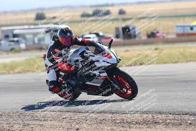media/Oct-14-2023-TrackXperience (Sat) [[0517685739]]/Level 1/session 5 turn 12/